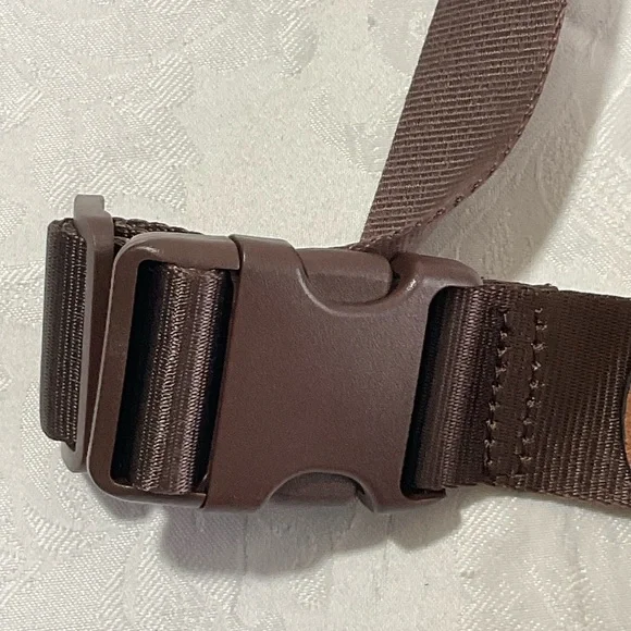 Telena Waist/Fanny/Shoulder Bag w/Nice Organizational Features New Without Tags - Picture 6 of 10